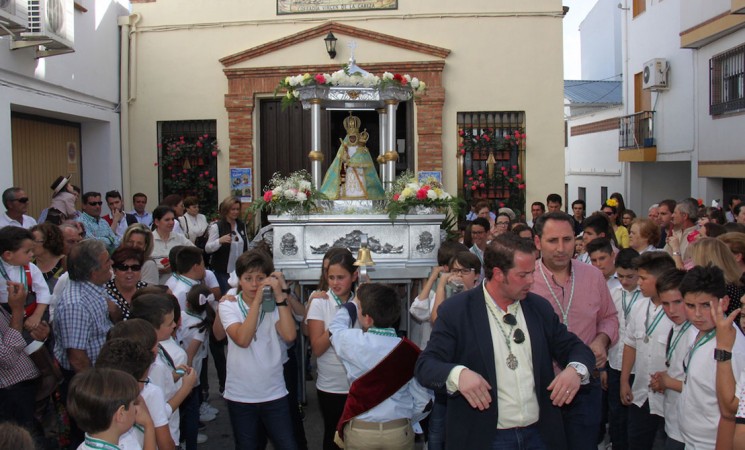 Multitudinaria Romería Infantil de la Virgen de la Cabeza en Mengíbar