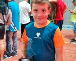 El joven mengibareño Alejandro Calvo Pérez, campeón de Andalucía de pádel