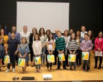 Entrega de premios del II Certamen Literario Escolar Pepe Román en el Auditorio Municipal de Mengíbar