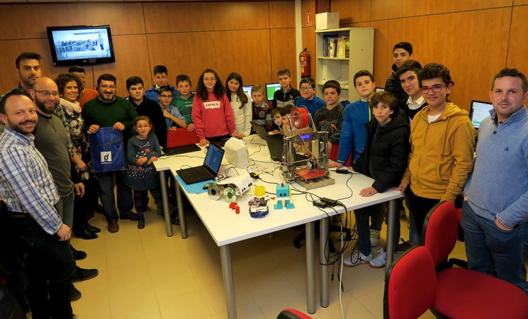 Taller de robótica e impresión 3D en el Guadalinfo de Mengíbar