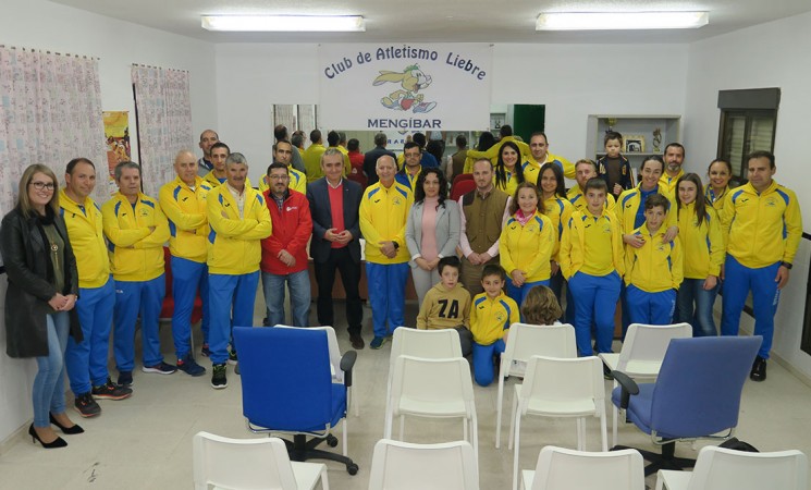 El Ayuntamiento de Mengíbar cede un espacio al Club de Atletismo Liebre